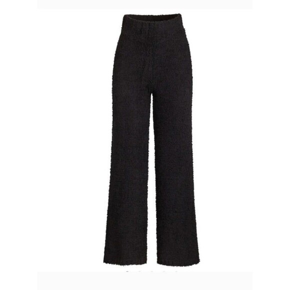 Skims Cozy Knit Fuzzy Pants in ONYX - Picture 3 of 9